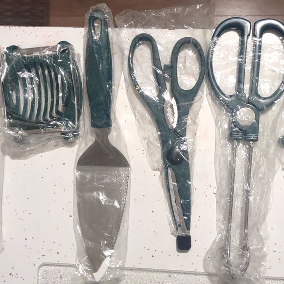 7-Pc Kitchen Utensils/Green Handled - Picture 2 of 7